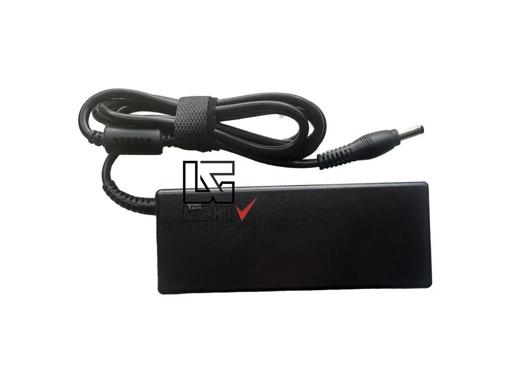 Toshiba 19V 4.74A PIN 5.5 2.5