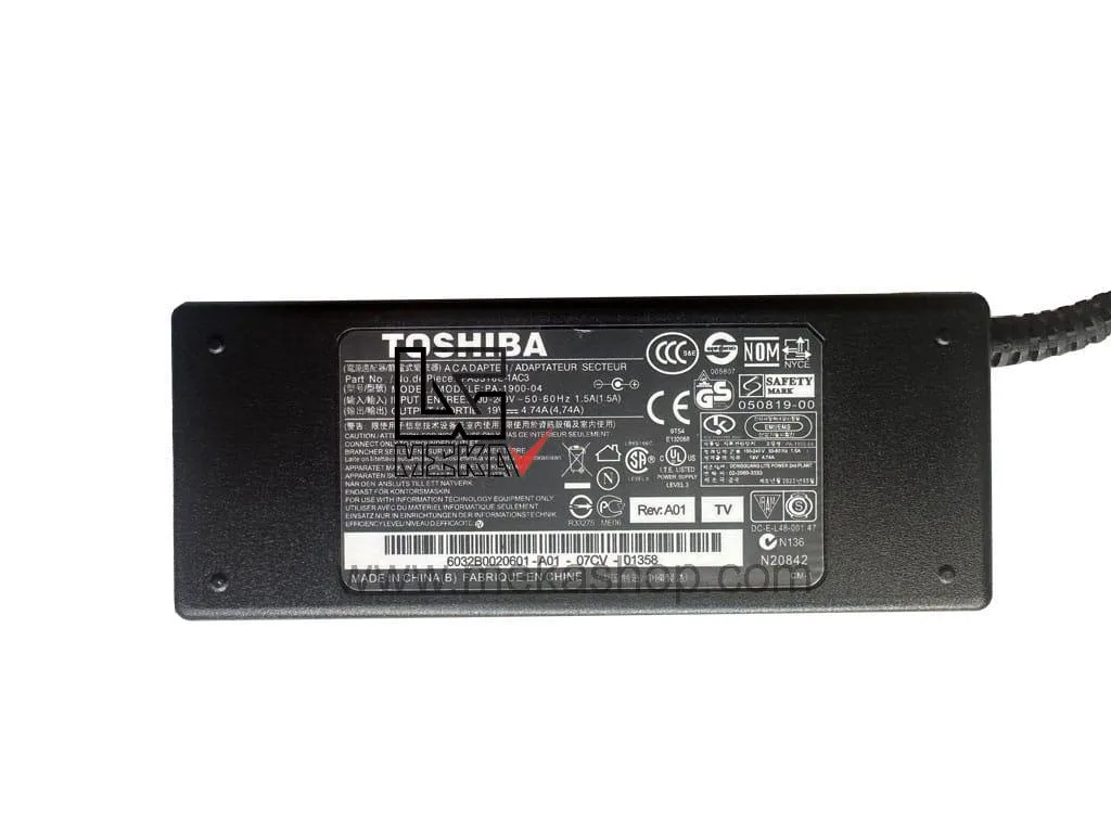 Toshiba 19V 4.74A PIN 5.5 2.5